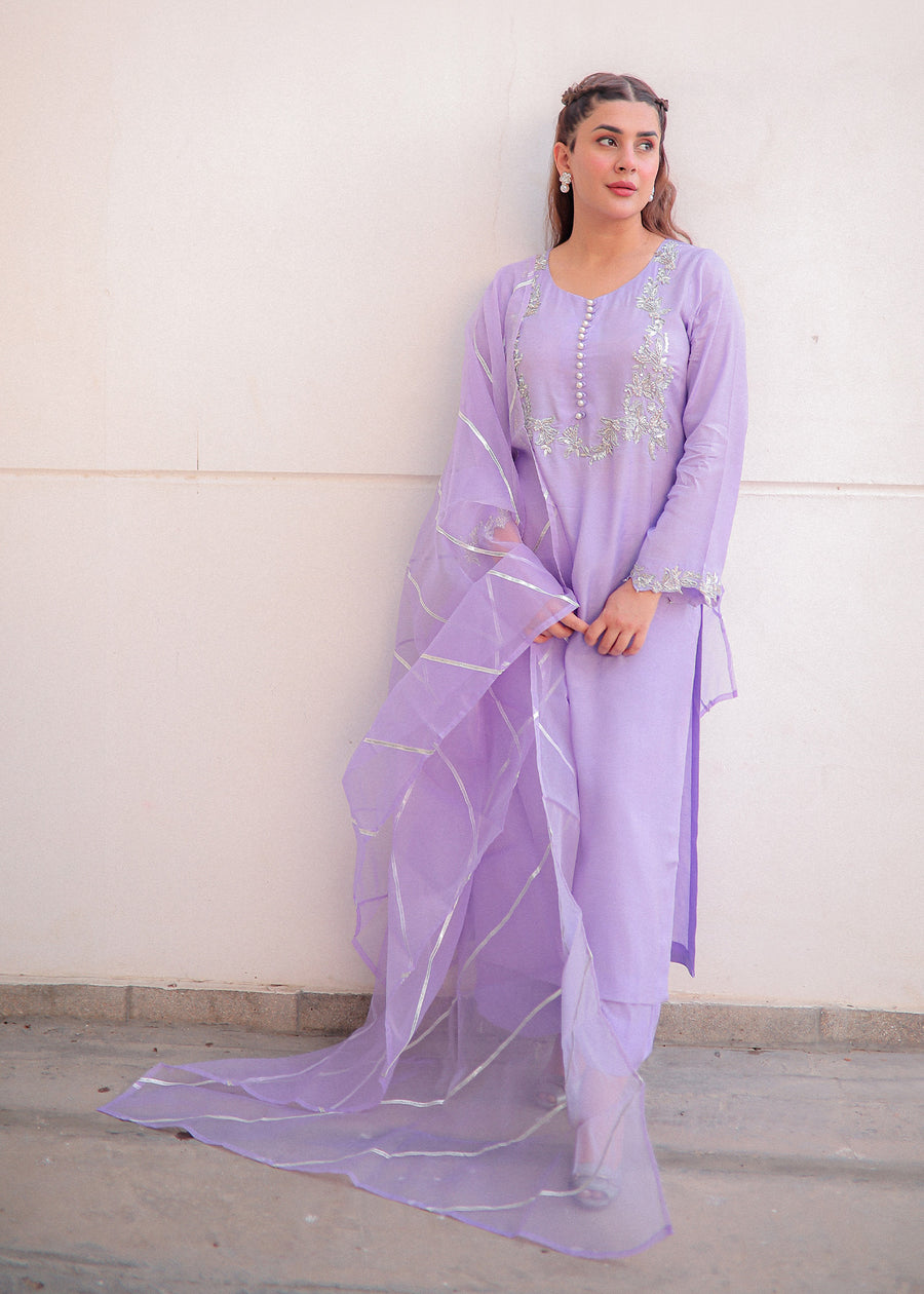 Kubra Khan - Irene