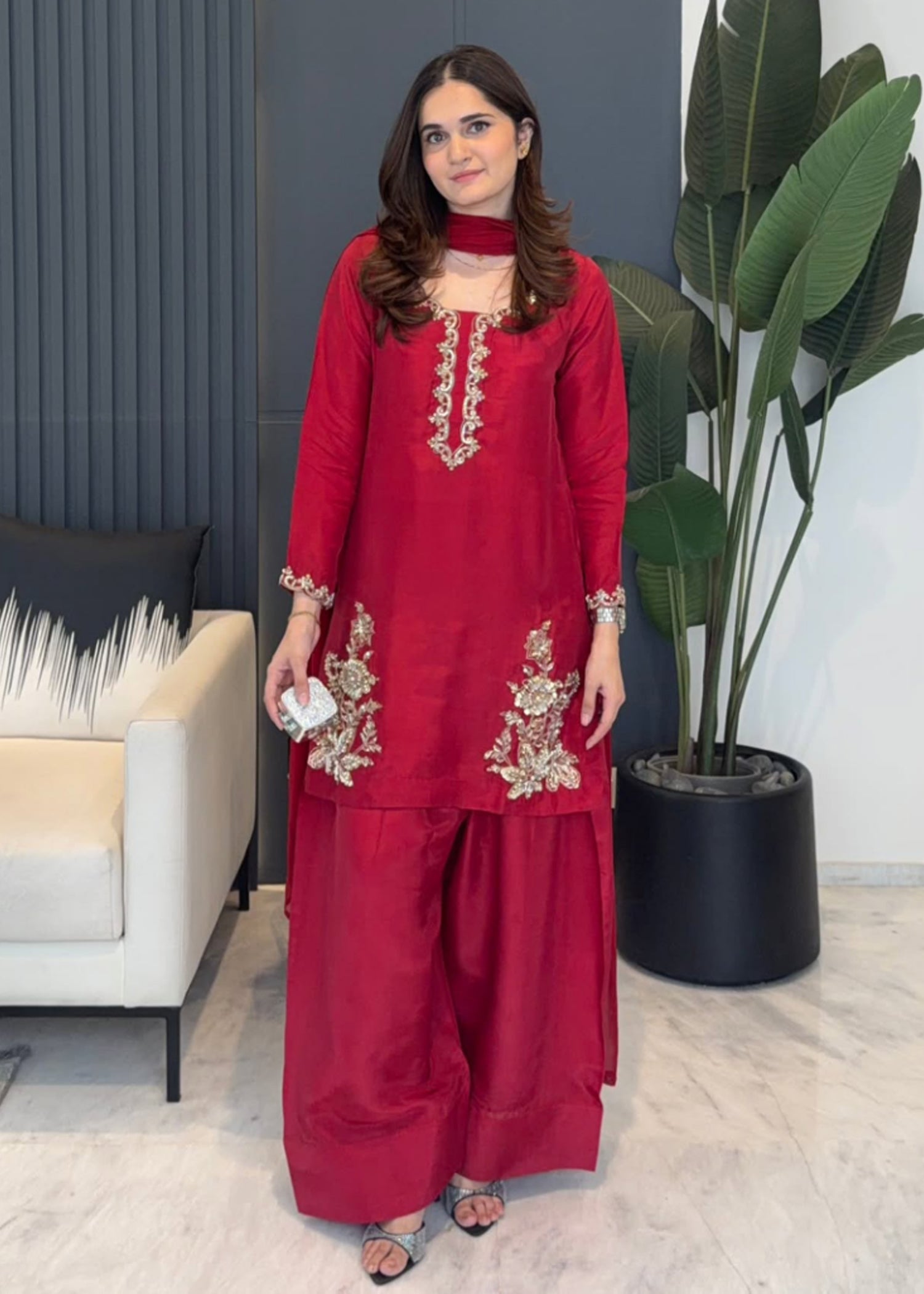 Rose wood - Suhaiba zindani