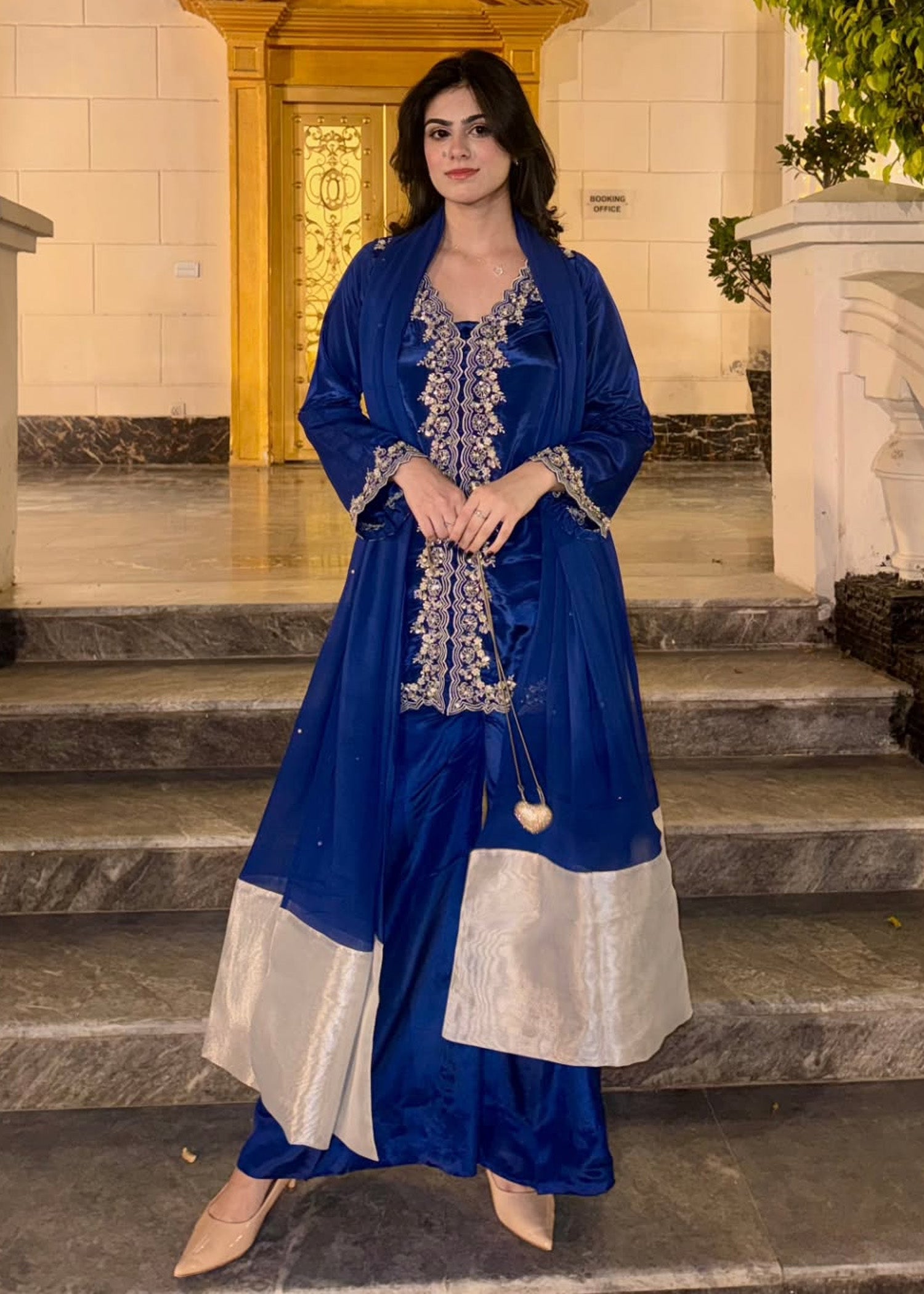Crowne - Mehak