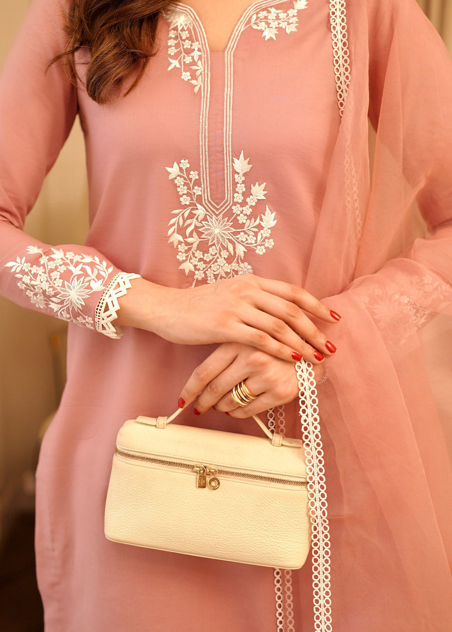 AURA - Zara Malik