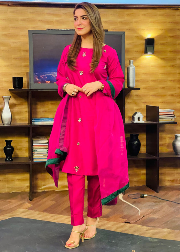 Hina Naizi - Fuchsia