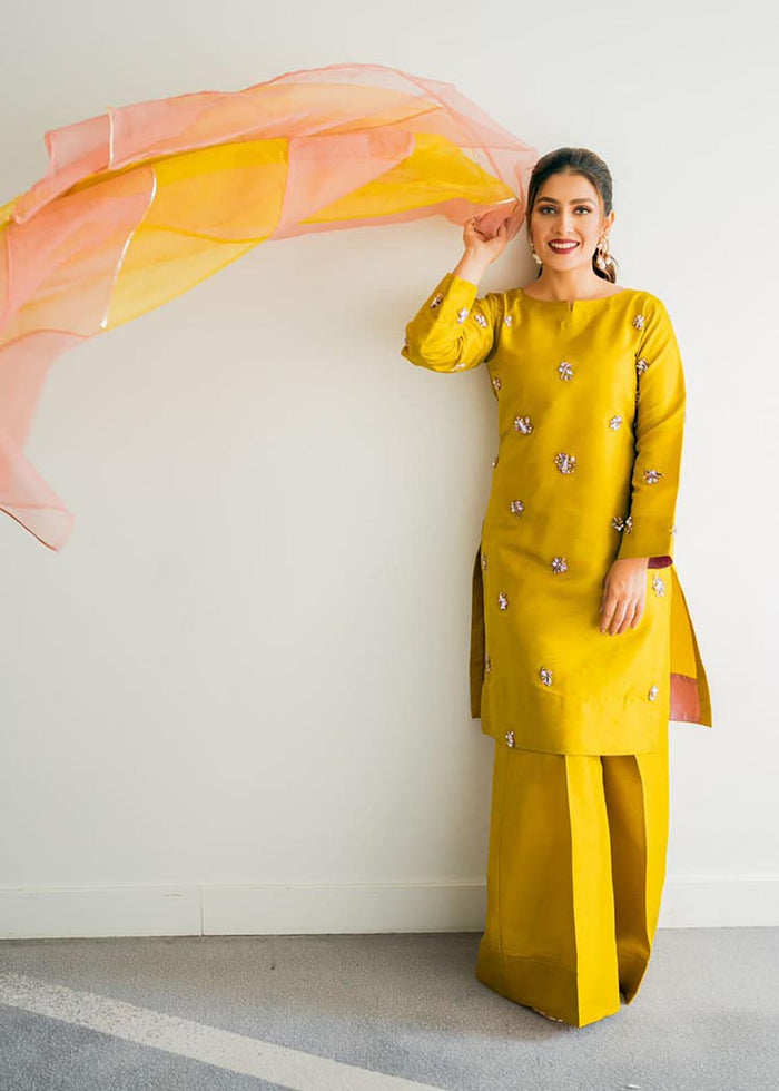 Ayeza Khan Sublime